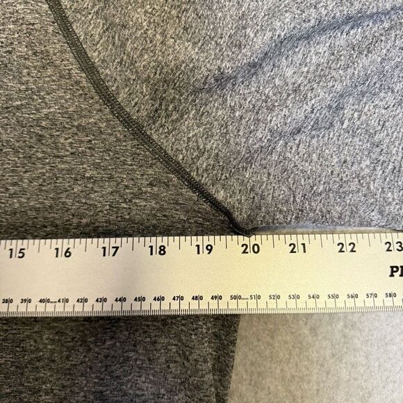 Brand New Asics Men's Size Small Everyday Grey Short Sleeve T-Shirt - Picture 4 of 7